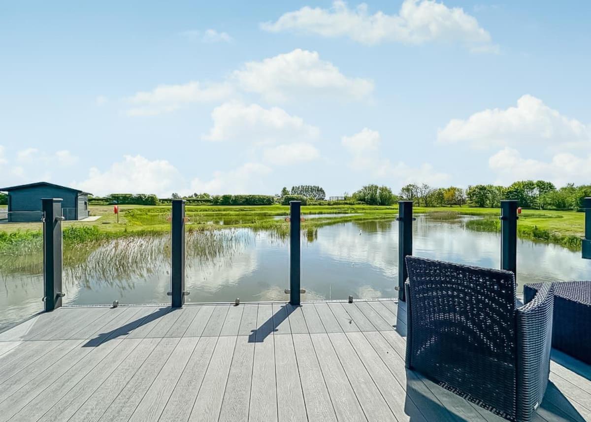 Poulton-le-Fylde Waterside Hambleton Lakeside Lodges מראה חיצוני תמונה