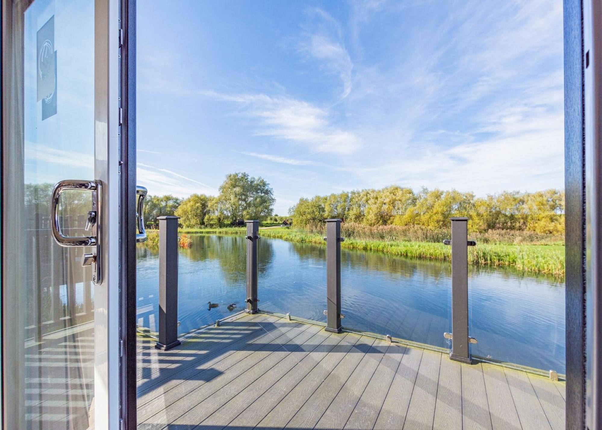 Poulton-le-Fylde Waterside Hambleton Lakeside Lodges מראה חיצוני תמונה